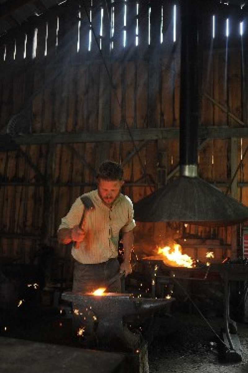 North House Folk School photo of instructor, Robert Schulz