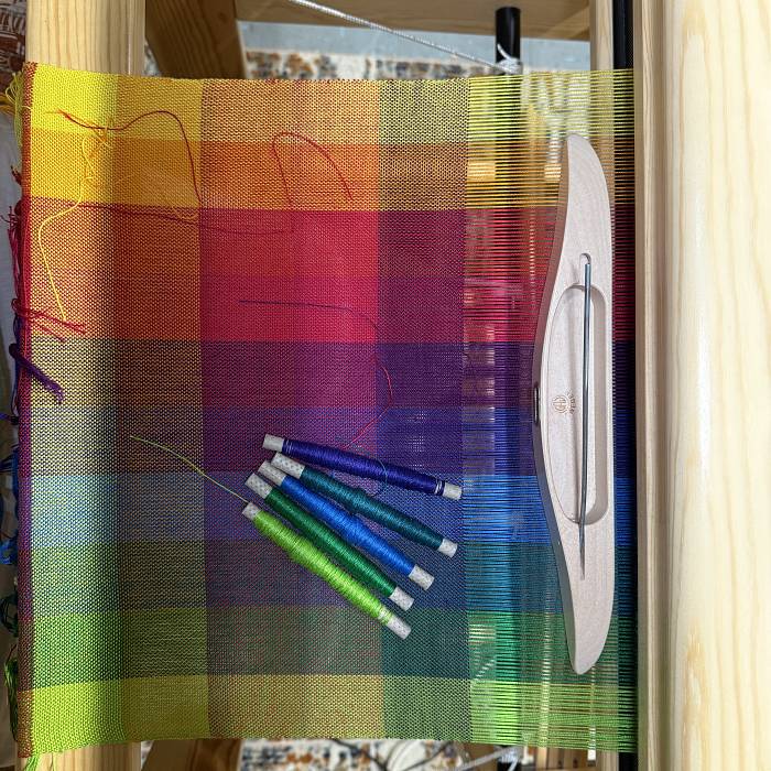 Teaser image for Weaving Gamps: Twill, Sett, and Color 