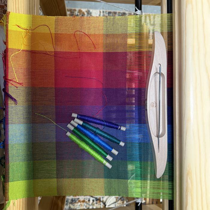 Teaser image for Weaving Gamps: Twill, Sett, and Color 