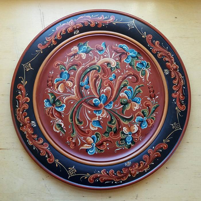 Teaser image for Rosemaling: Shaded Telemark Style & Traditions