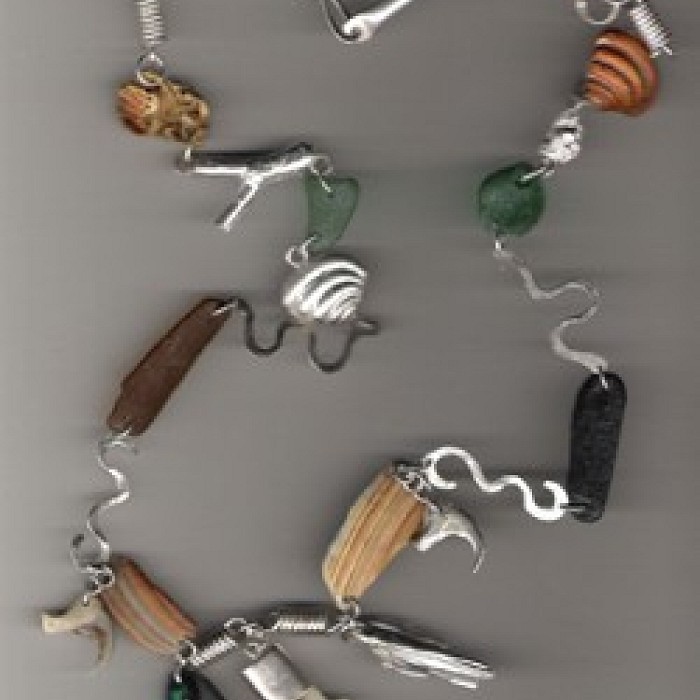 Teaser image for Cold Connections: Cobblestone Beach Necklace/Bracelet